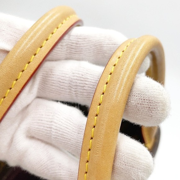 Louis Vuitton Monogram Montaigne MM Handbag - Picture 5 of 14